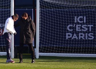 PSG in talks over short-term deal for Mbappé