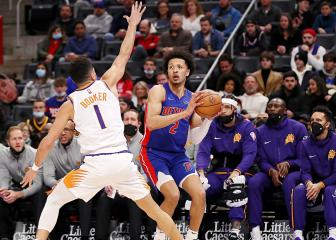 Detroit rookie Cunningham denies making ejection gesture