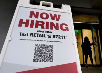 Many seek unemployment benefits but find themselves with no pandemic relief