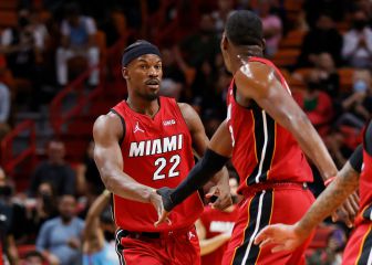 Heat scorch Knicks to stay tops in the East