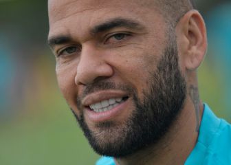 Alves left out of Barcelona's Europa League squad list