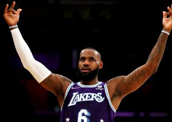 LeBron James back in business on Lakers return