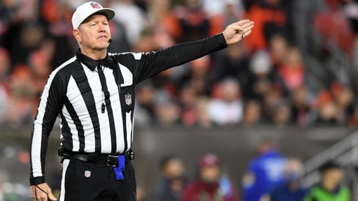 How much are referees paid for the Super Bowl?