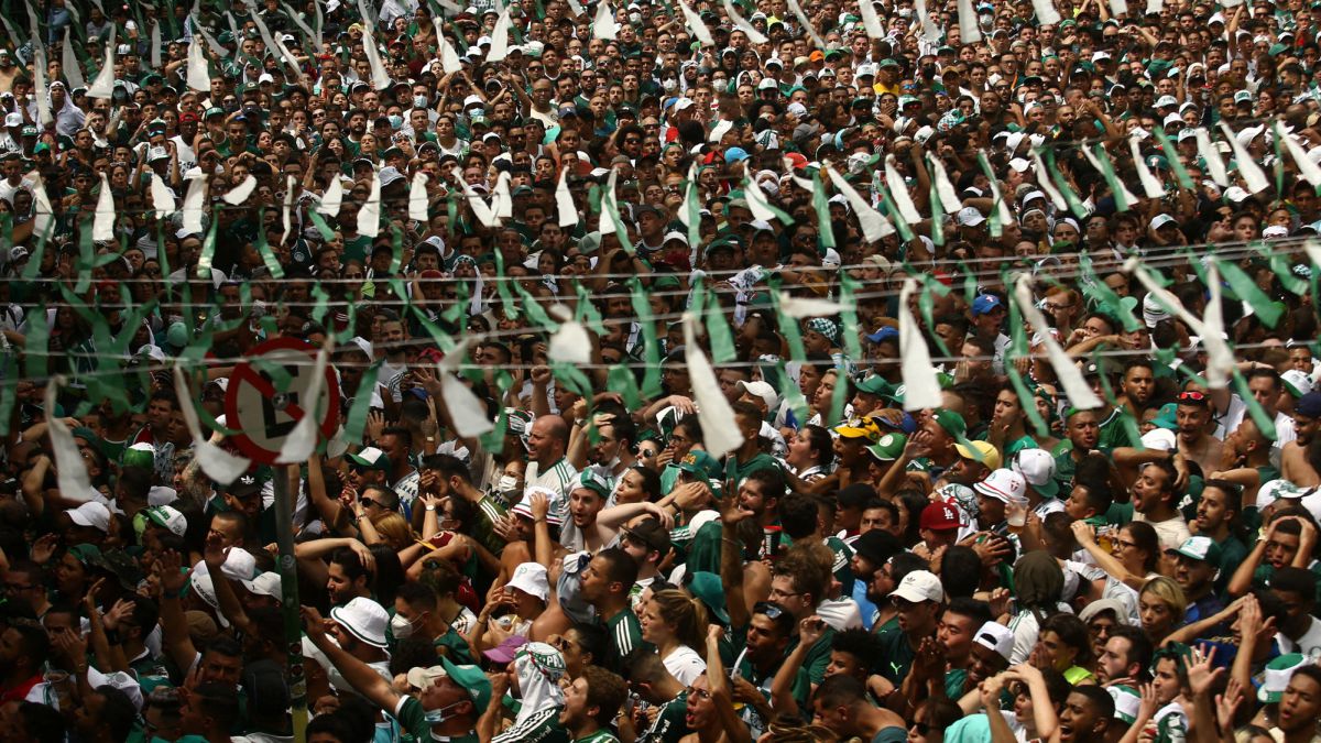One dead as Palmeiras fans riot after CWC defeat to Chelsea - AS.com