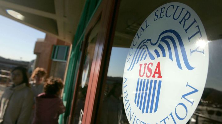 How can I make an appointment at the Social Security office?