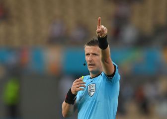 Who is Daniele Orsato, the referee for PSG-Real Madrid?