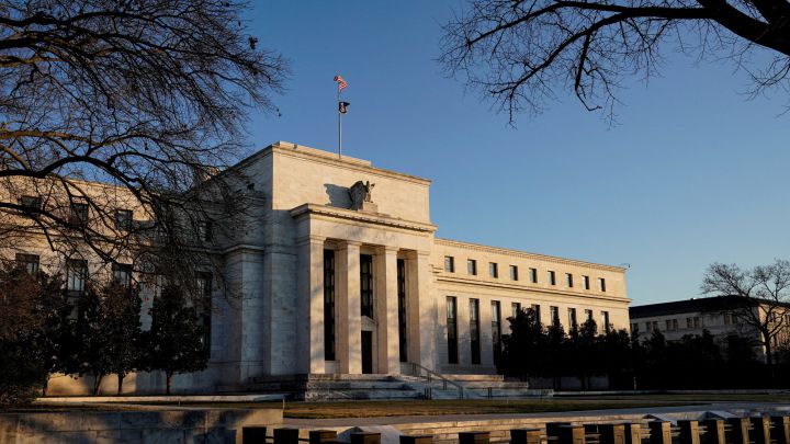 Why did the Federal Reserve have a closed board meeting? What was discussed?