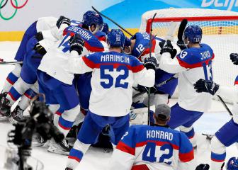 USA stunned by Slovakia in men's ice hockey quarter finals