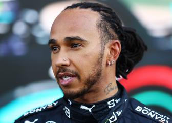 Hamilton denies he considered quitting F1 at Mercedes launch