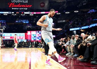 Stephen Curry sets three-point record in the NBA All-Star game