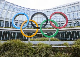IOC urges sports bodies to move or cancel Russia, Belarus events