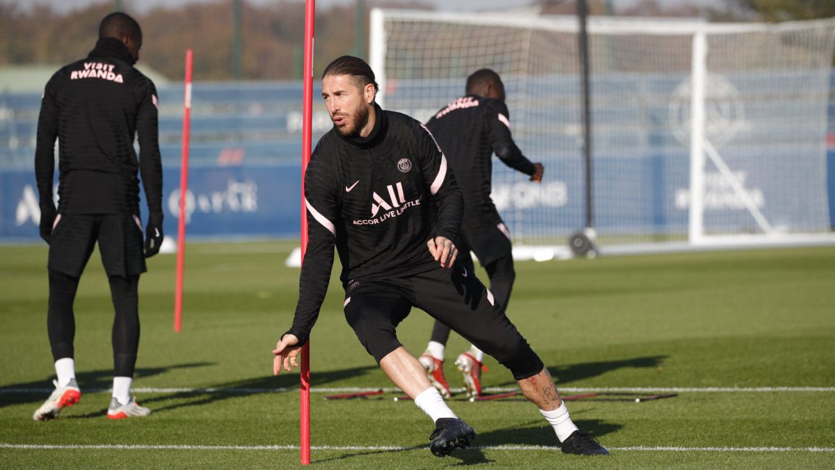 sergio ramos boots 2022