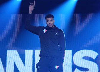 Giannis meets his NBA inspiration