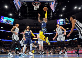 Ja Morant on fire with dunks and 52-point record!