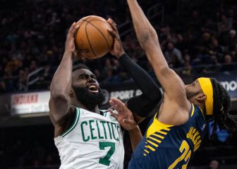 Jaylen Brown’s down with an ankle sprain