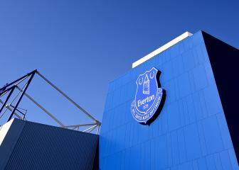Everton severs ties with three Russian companies