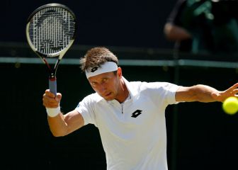 Ex tennis star leaves vacation with family to fight the war in Ukraine