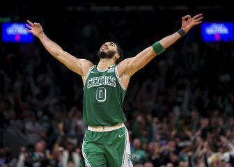Tatum ties Larry Bird record with 54 points as Celtics beat Nets