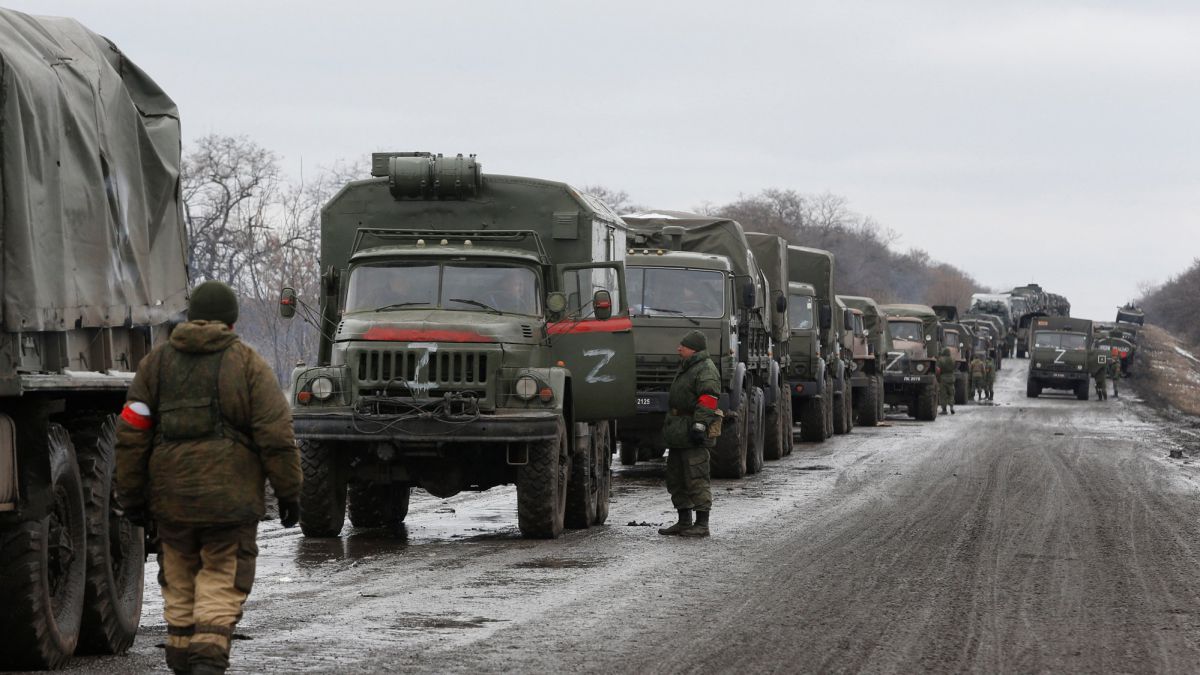 Why is the 64-kilometre Russian convoy not moving towards Kyiv? - Vimarsana News