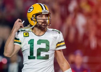 Rodgers to stay with the Packers