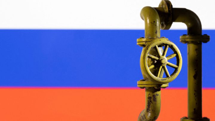 What does a US ban on Russian oil mean for gas prices? How will Americans be impacted?