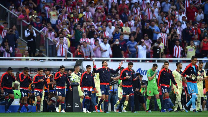 Fans set to wear white for the Clásico between Chivas and ...