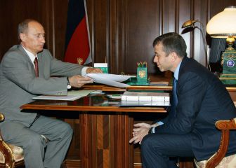 Chelsea hit with Abramovich sanctions