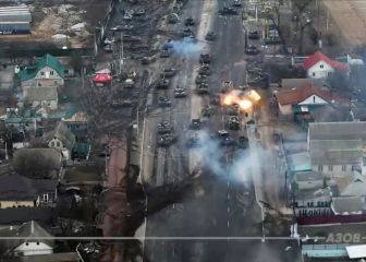 Drone footage shows ambush on Russian tanks resulting in death of the commander