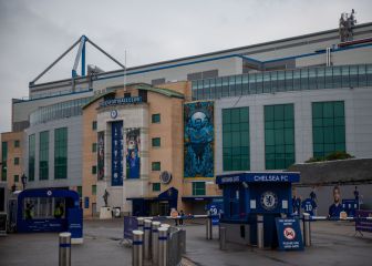 What do Abramovich sanctions mean for Chelsea financially?