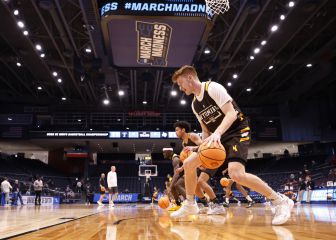 College basketball scholarships and what they cover