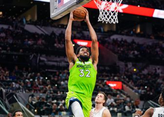 KAT hits NBA season and career-record 60 points in win over Spurs