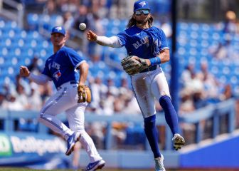 Blue Jays dump Yankees 9-2