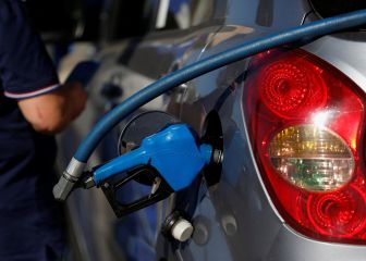 Which legislators are pressing for support for gas prices?