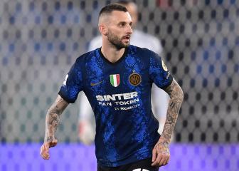 Brozovic commits future to Inter with new deal through until 2026