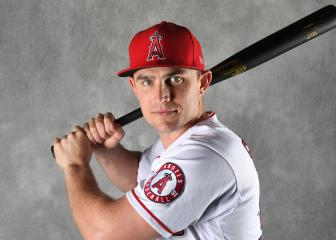 Angels sign Stassi to three-year extension
