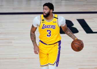 One in and One out: LeBron James is injured but Anthony Davis is back