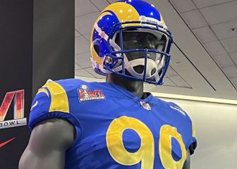 Aaron Donald to stay with Los Angeles Rams