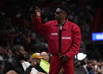 The Chicken or the Egg: Antonio Brown wants guarantees before surgery