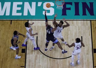 How many NCAA titles does Kansas have?