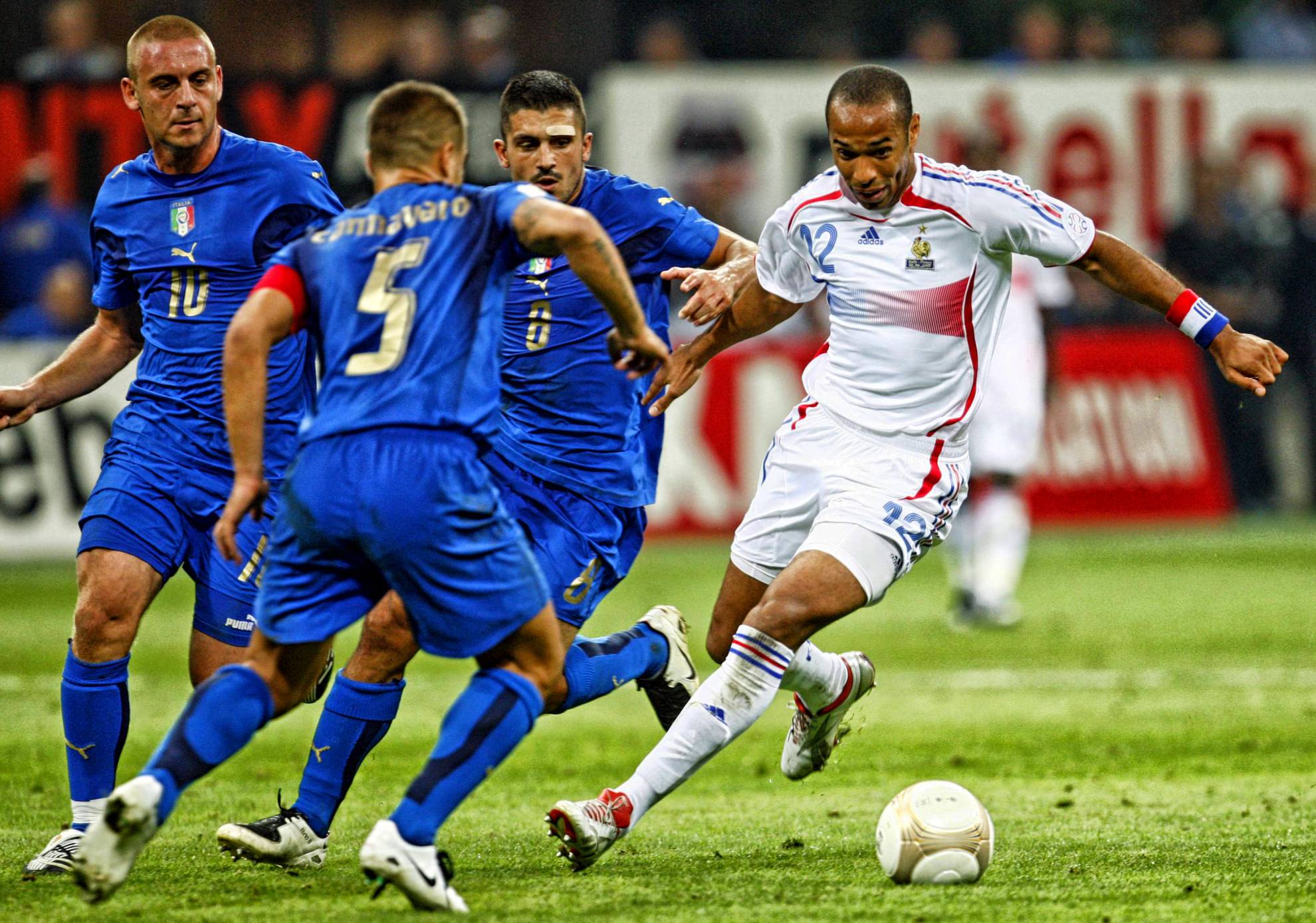 Italia y Francia se encuentran de nuevo tras la final del Mundial 2006
