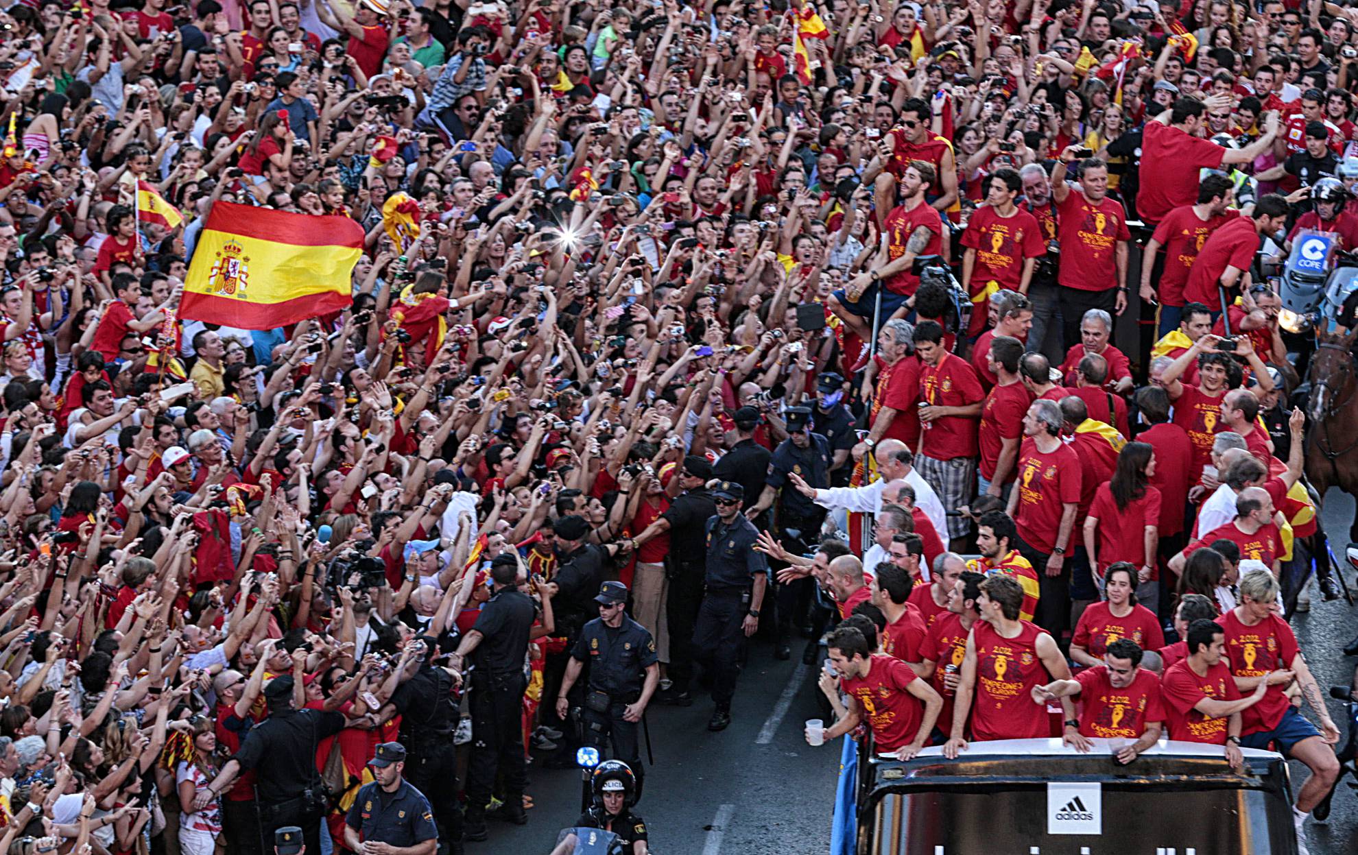 España ganó una Eurocopa rodeada de incertidumbre