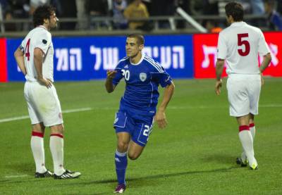 El israelí Tal Ben Chaim celebra su primer gol como internacional.