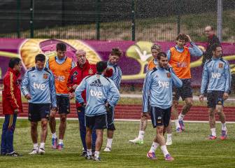 El lema “no hay dos sin tres” guio a España