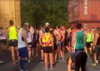 Pesadilla runner: un tren bloquea una maratón