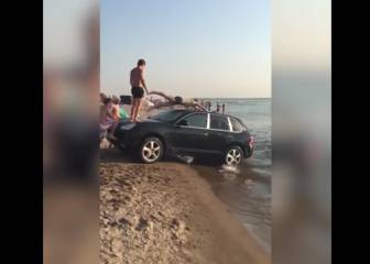 ¿Sin tobogán hinchable para la playa? Utiliza tu Porsche