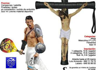 Cristiano Ronaldo y Cristo juntos en un bizarro anuncio de pádel