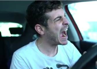 Cuando te emocionas cantando en el coche: versión extrema