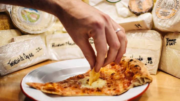 Crean una pizza con 101 quesos en honor a las Tortujas Ninja