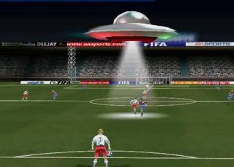 Un OVNI abduciendo jugadores: ¿Recuerdas el 'modo alien' del FIFA 2000?