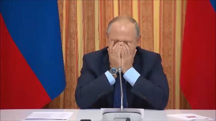 Putin se parte de risa corrigiendo a su ministro de agricultura